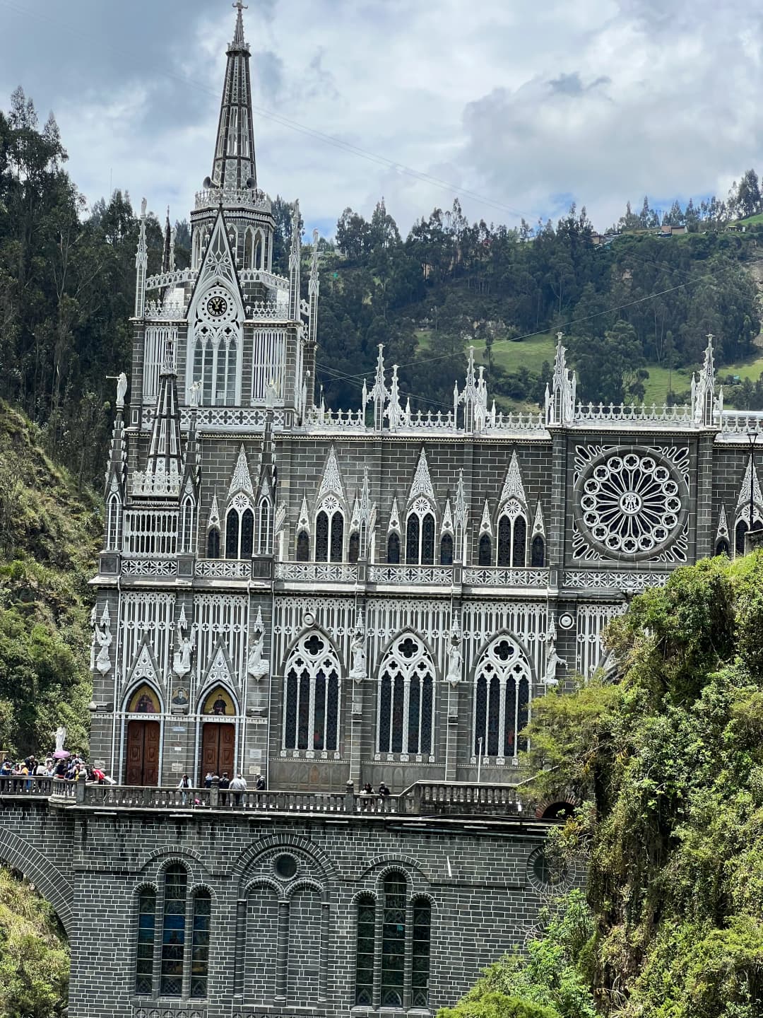 Representative picture of the tour xxxx, where we can see the Santuary of Las Lajas located in Pasto